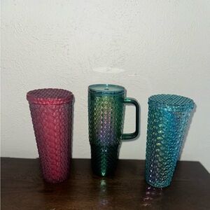 Tumbler bundle all in great condition no straws included